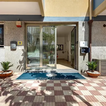 特雷比安科住宿加早餐旅馆 招待所 阿尔盖罗