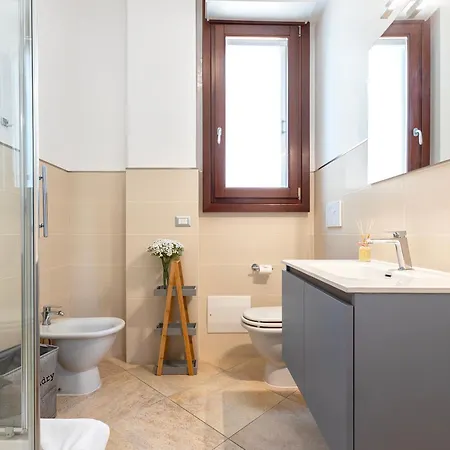 特雷比安科住宿加早餐旅馆 3* 阿尔盖罗