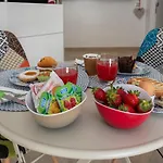 Terre Bianche Πανσιόν 3*